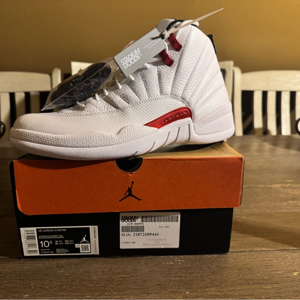 Jordan Sneakers White and Red